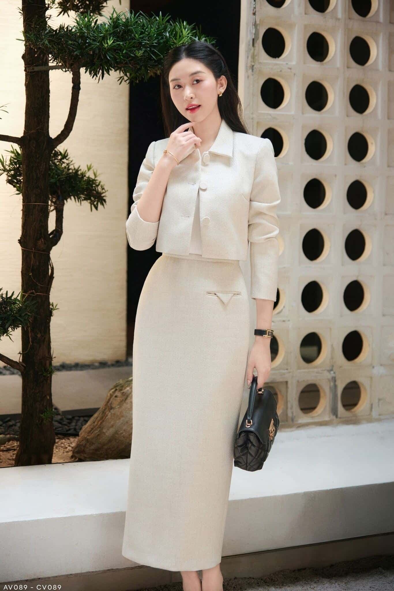 Chân váy dạ ôm dài túi tam giác