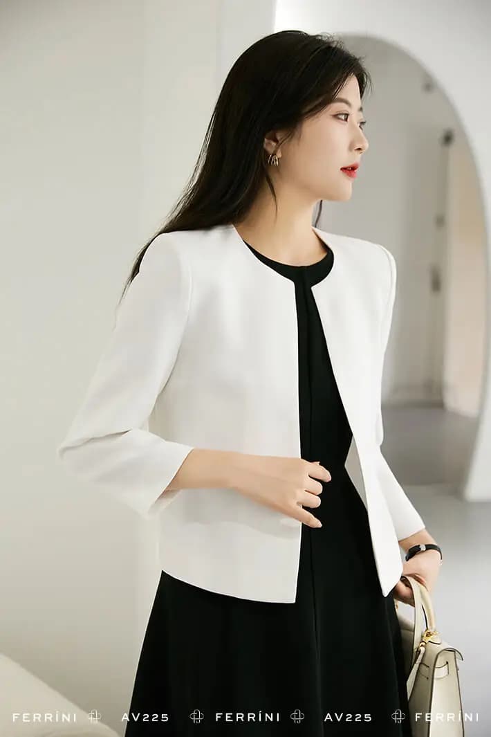 Áo blazer cổ tròn tay lỡ không nút