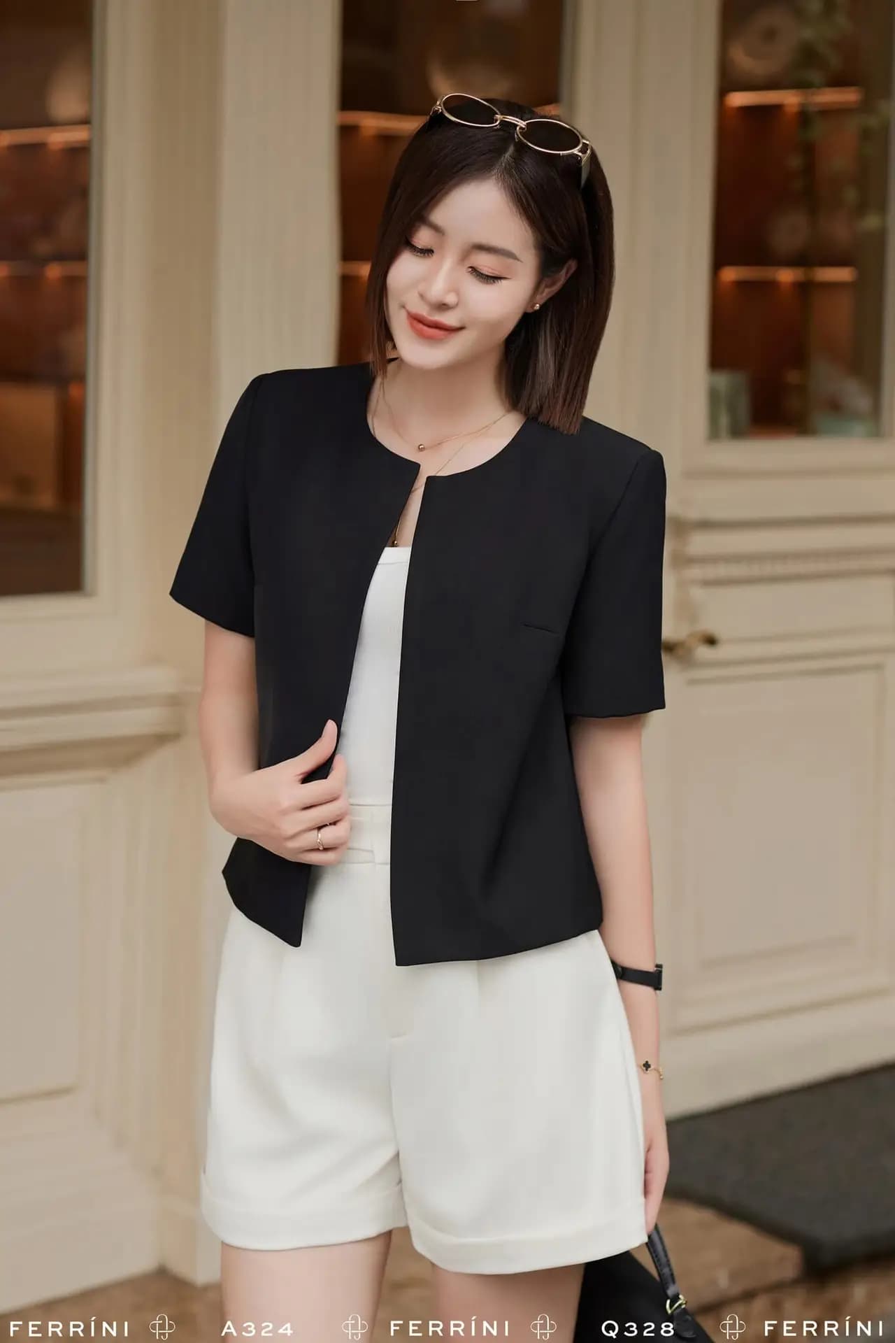 Áo blazer ngắn tay cổ tròn không nút