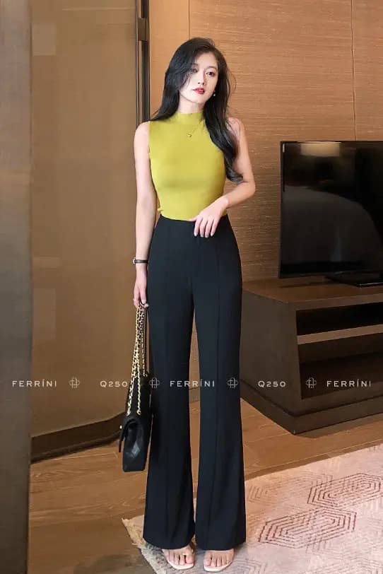 Quần ống loe cạp cao dáng suông