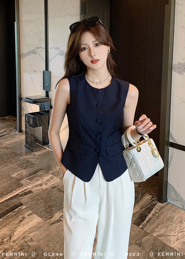 Áo gile không tay cổ tròn cài nút dáng ôm