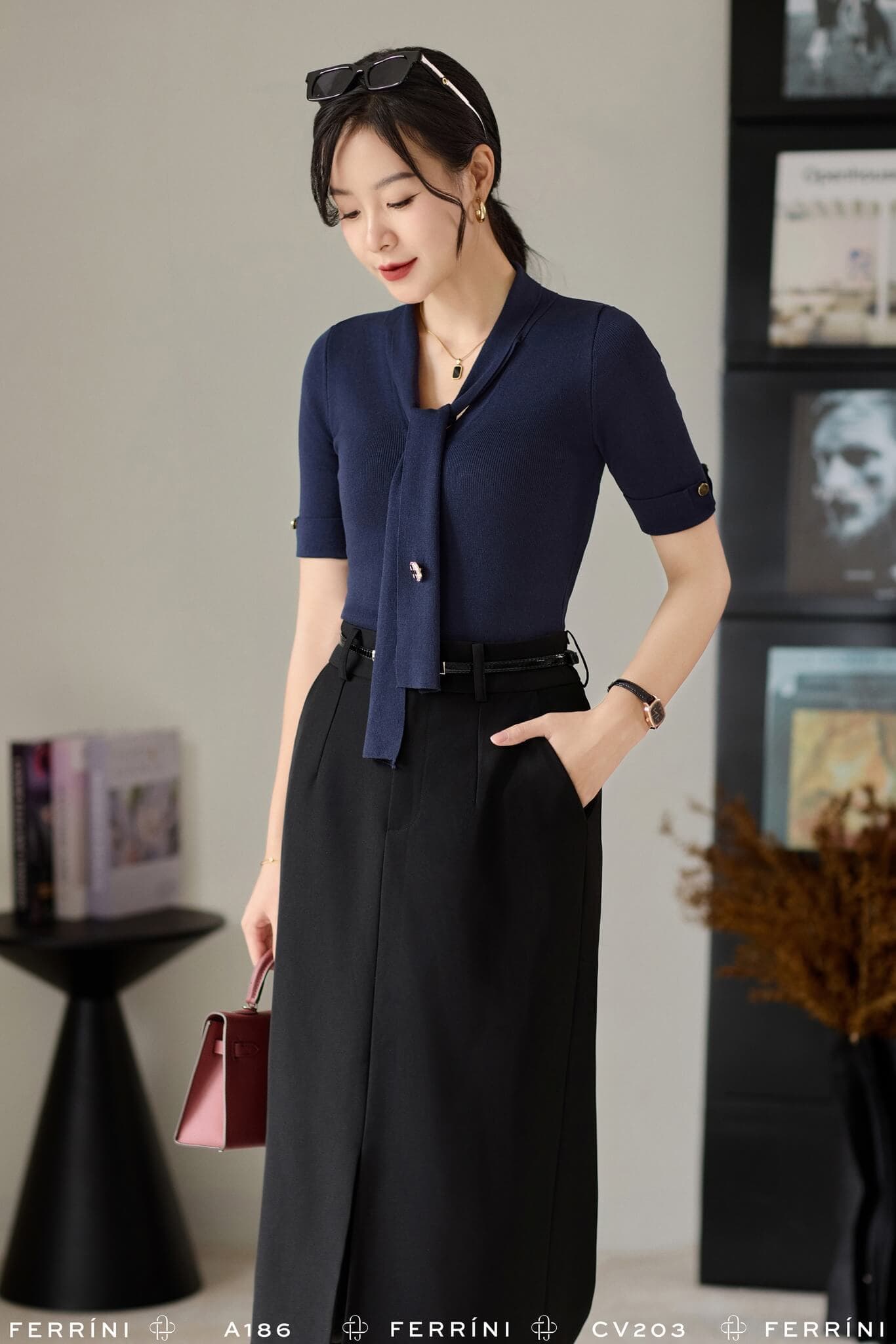 Áo len dệt kim cổ vest tay ngắn thắt nơ