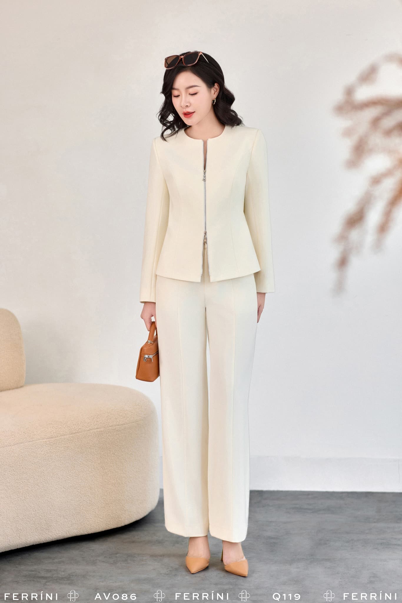 Áo vest dài tay cổ tròn khóa kéo